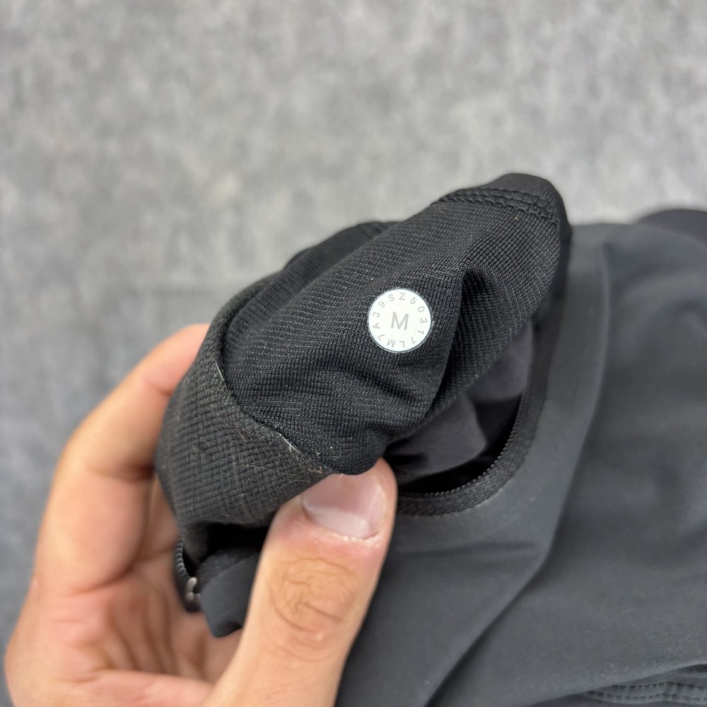 Lululemon Shorts Men's Medium Black Pockets Gym Train Athleisure 9" LM7A39S - Picture 9 of 10